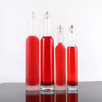 Round and slim wine bottle MG5R04